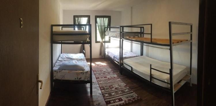 Oda Guesthouse พริเซรน ภายนอก รูปภาพ